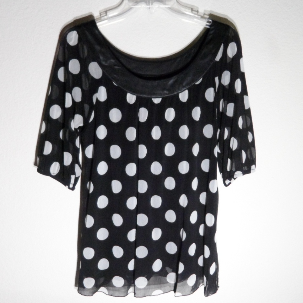 Bold Dot-Print Top M-L (L)